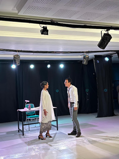 Reina Zahwa in Stage Drama Performance